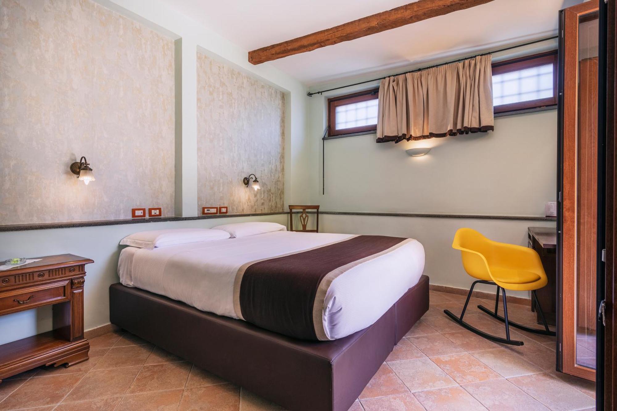 Hotel Il Convento Napoli Camera foto