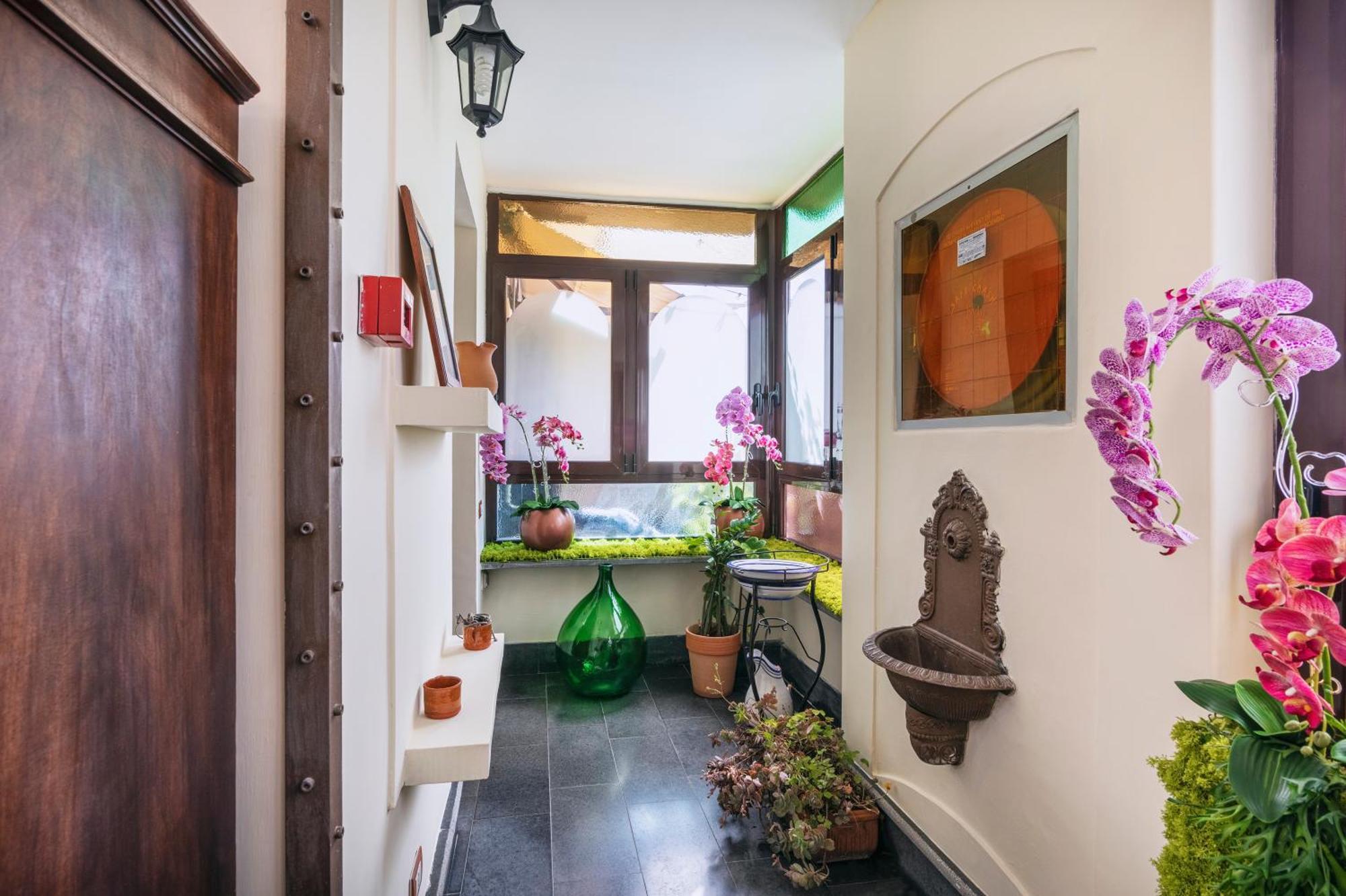 Hotel Il Convento Napoli Esterno foto